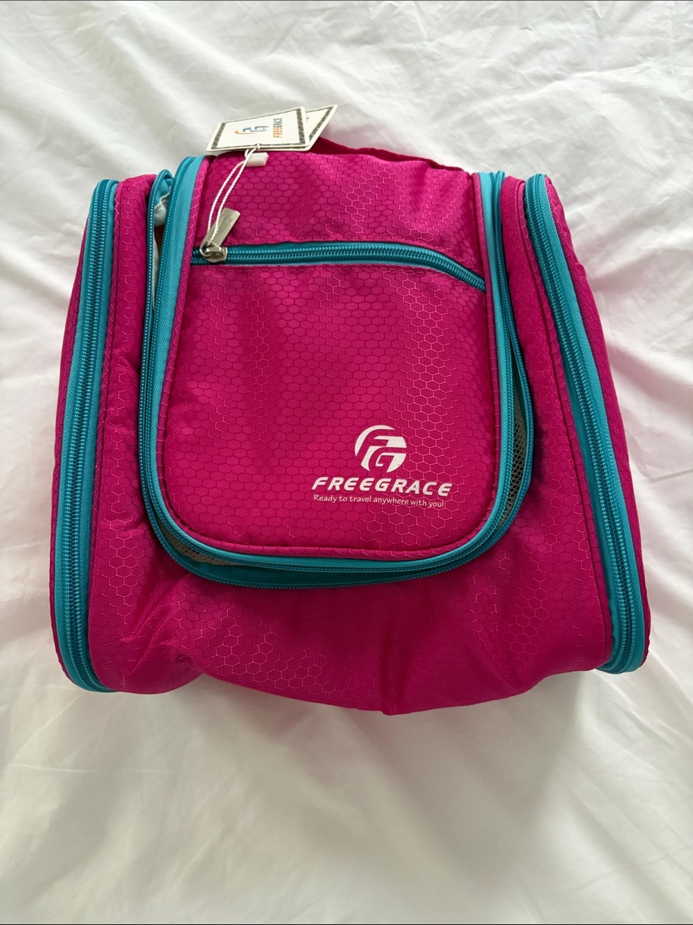 Freegrace hanging toiletry bag